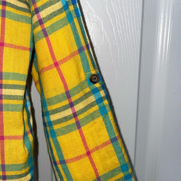 Plaid button down top - Picture 6 of 7